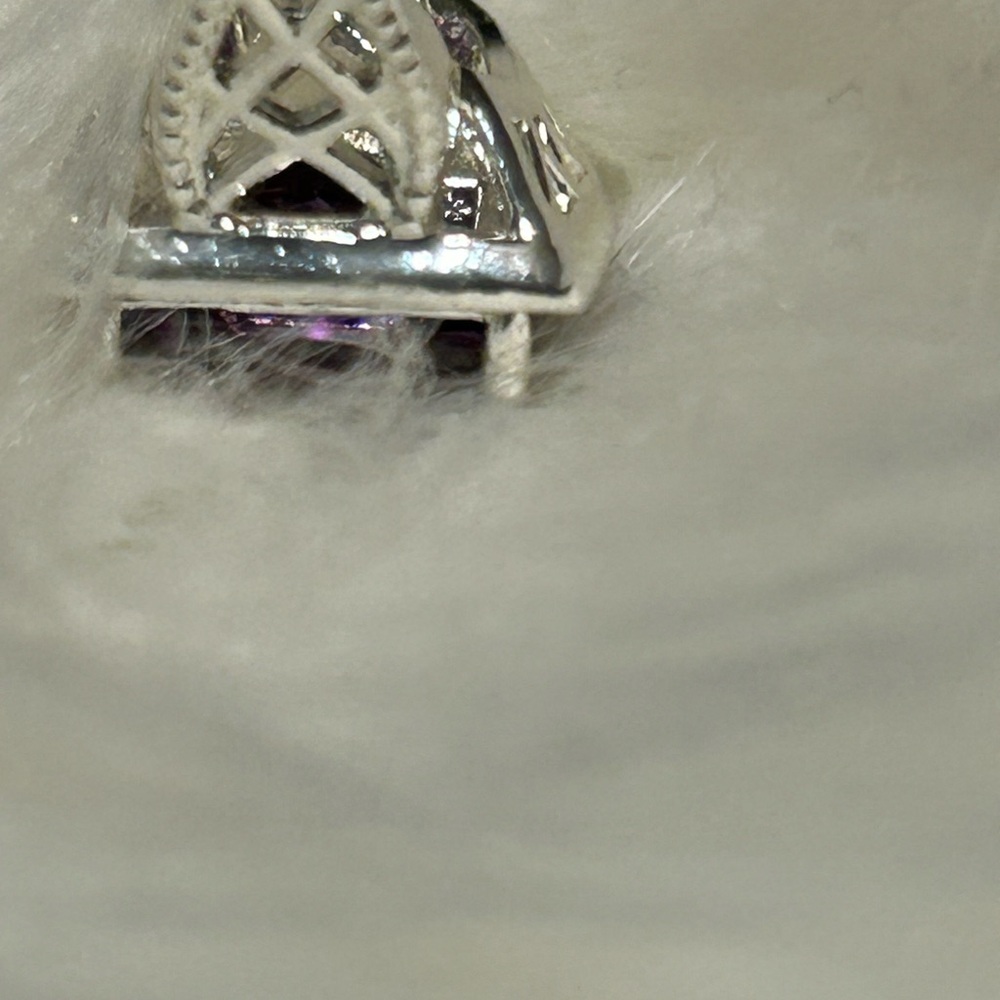 Elegant Purple and Silver Ring - Picture 7 of 10